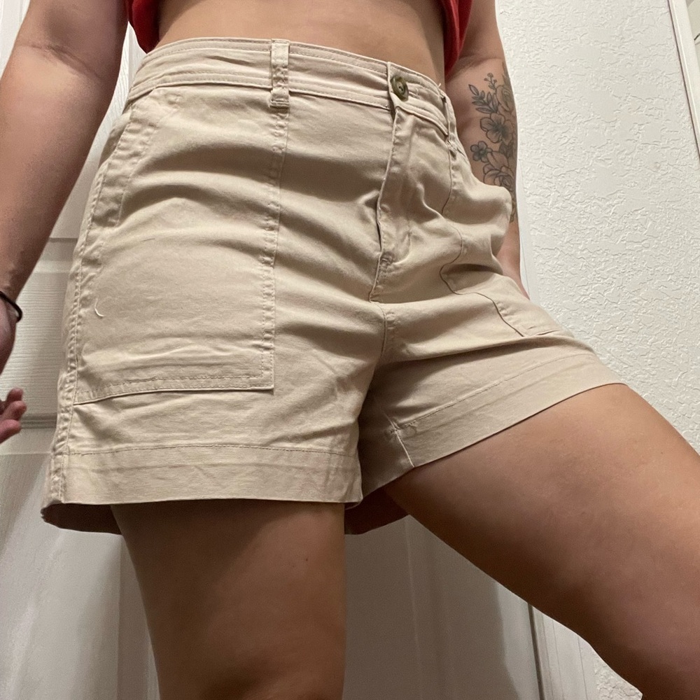 Khaki, tan colored shorts. - Picture 1 of 4